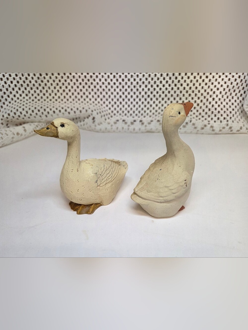 Vintage Hand-Painted Ceramic Goose Figurine Set - Cream and Tan Decorative Geese